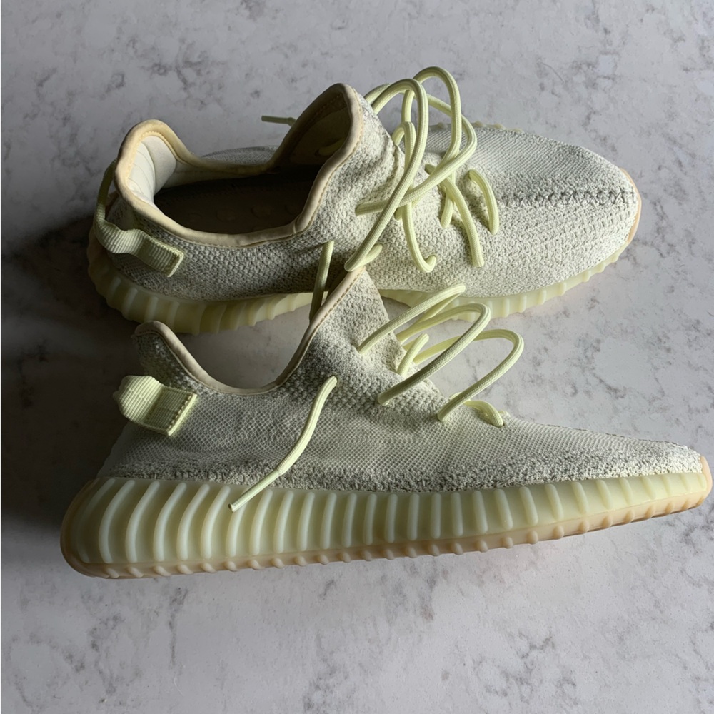 Authentic Yeezy Men’s Sneakers